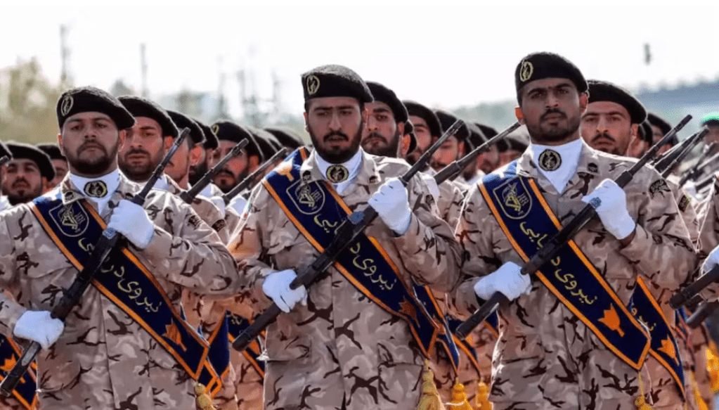 La OTAN intercepta un misil lanzado desde Irán sobre territorio de Turquía